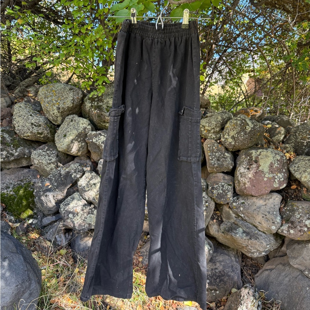 PrettyLittleThing  Black Cargo Pants